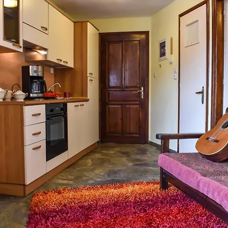 Dio Studios 4*